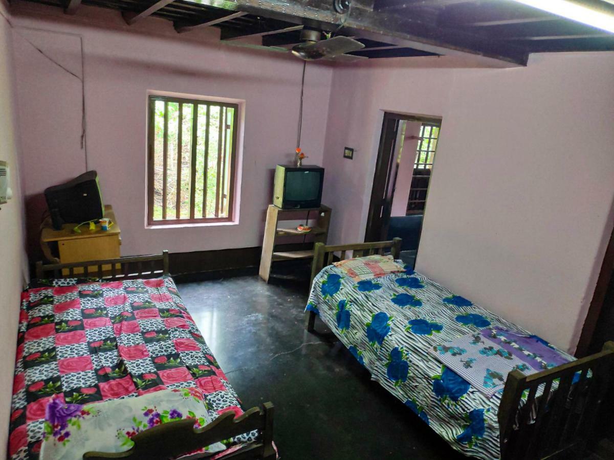 Meadows Villa Thrissur Buitenkant foto